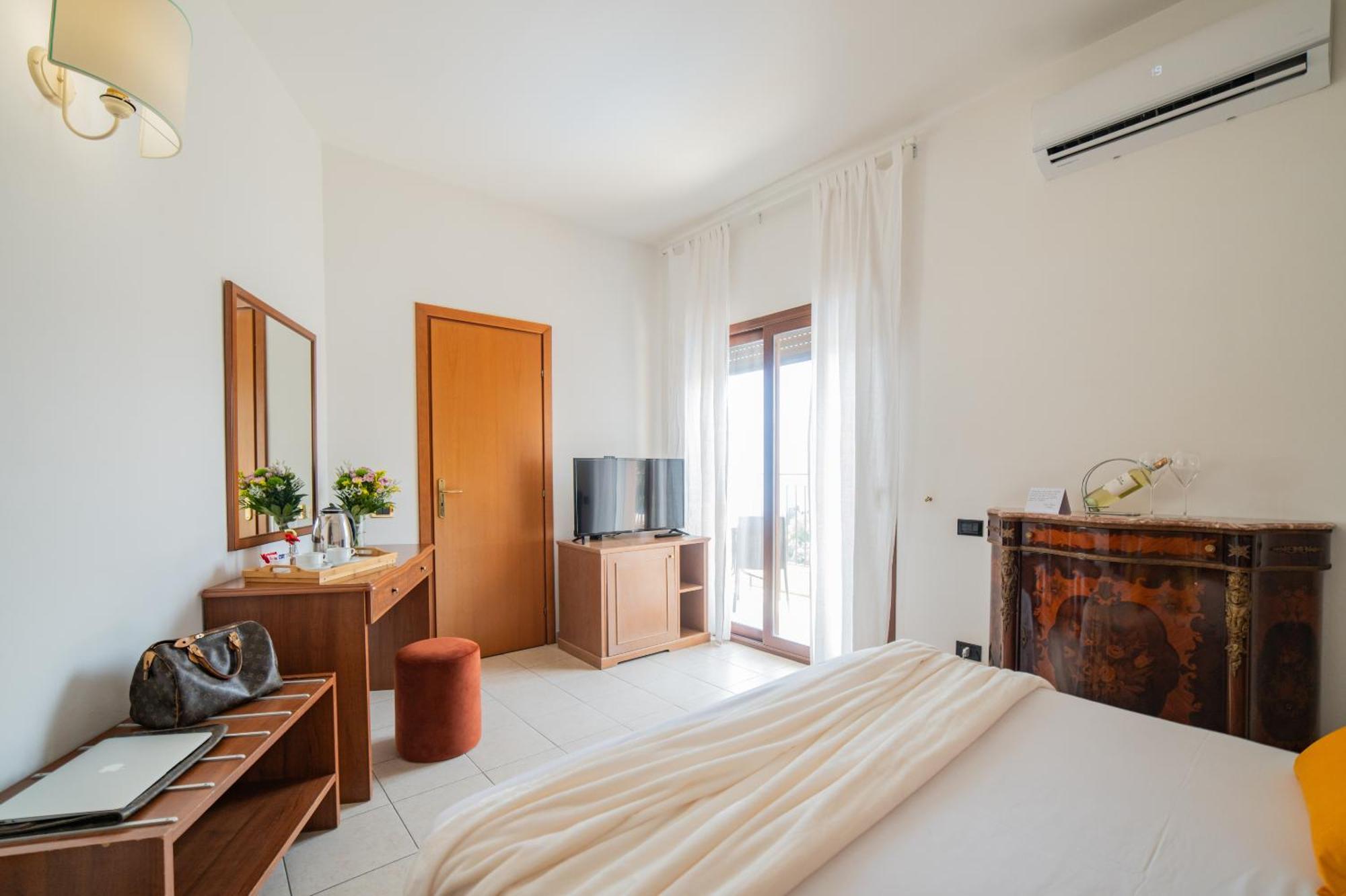 Casa Pertosa Bed and Breakfast Taormina Exteriör bild